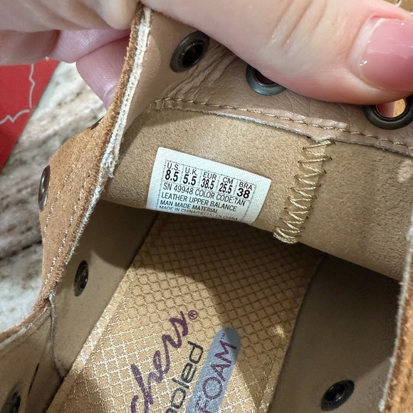 Skechers Tan Leather Ankle Boots - Picture 3 of 3